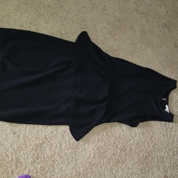 Dress - Picture 3 of 4